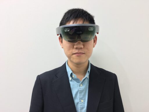 ルービックキューブを持ち歩くエンジニア 山崎寛さん